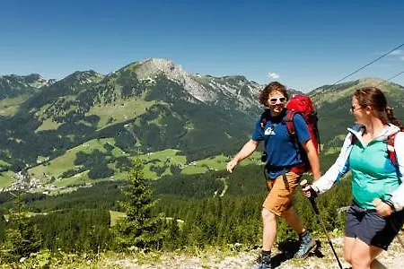 Schwaighofer Dachstein West 루스바흐 암 파스 그슈에트