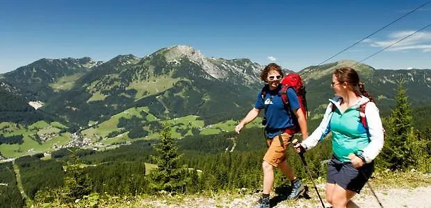 Schwaighofer Dachstein West ルスバッハ・アム・パス・クシュット